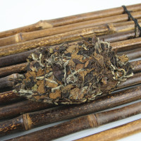 Fuding white tea aged old Shoumei tea cake 350g dry warehouse jujube fragrance Fujian pressed old tea