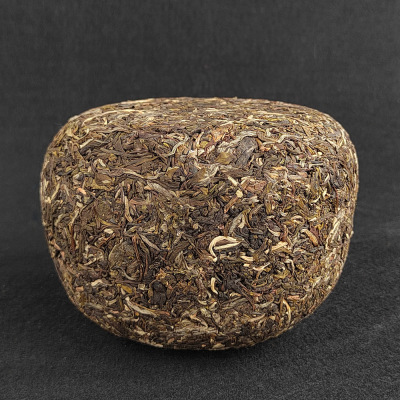 Yunnan Pu'er tea Menghai tea raw tea 2022 Banzhang Longtuan Jinguatuo tea 1000g